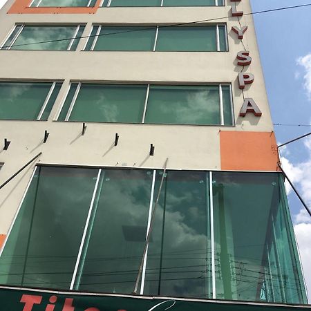 בוגוטה Titan Hotel & Spa מראה חיצוני תמונה