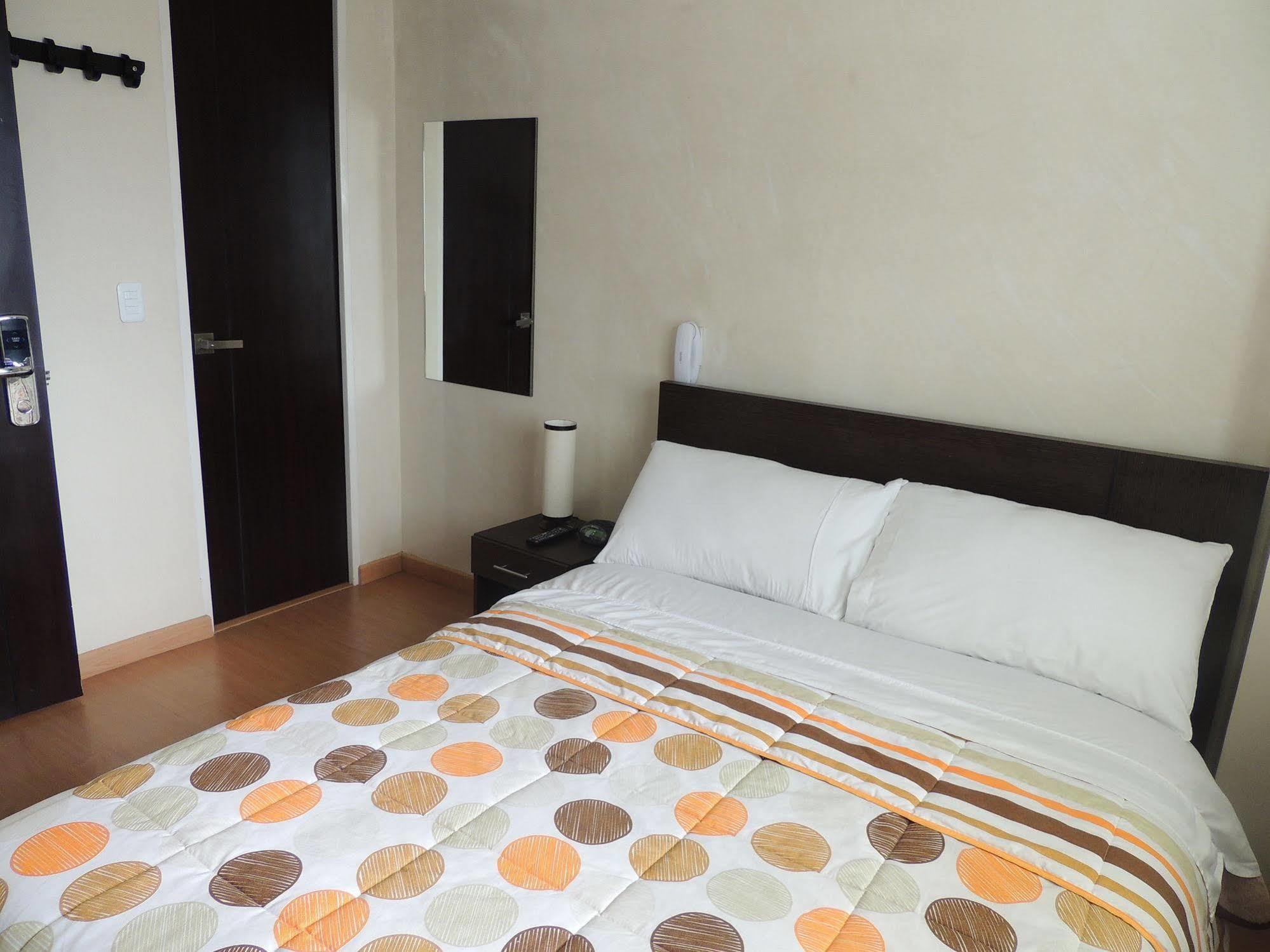 בוגוטה Titan Hotel & Spa מראה חיצוני תמונה