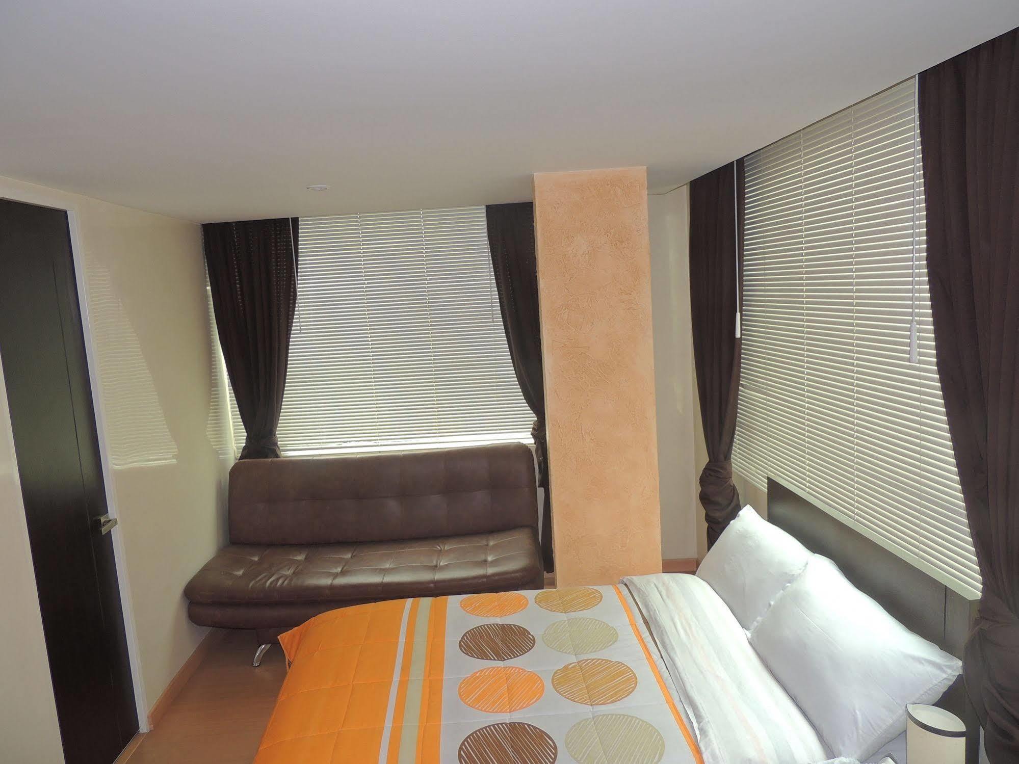 בוגוטה Titan Hotel & Spa מראה חיצוני תמונה