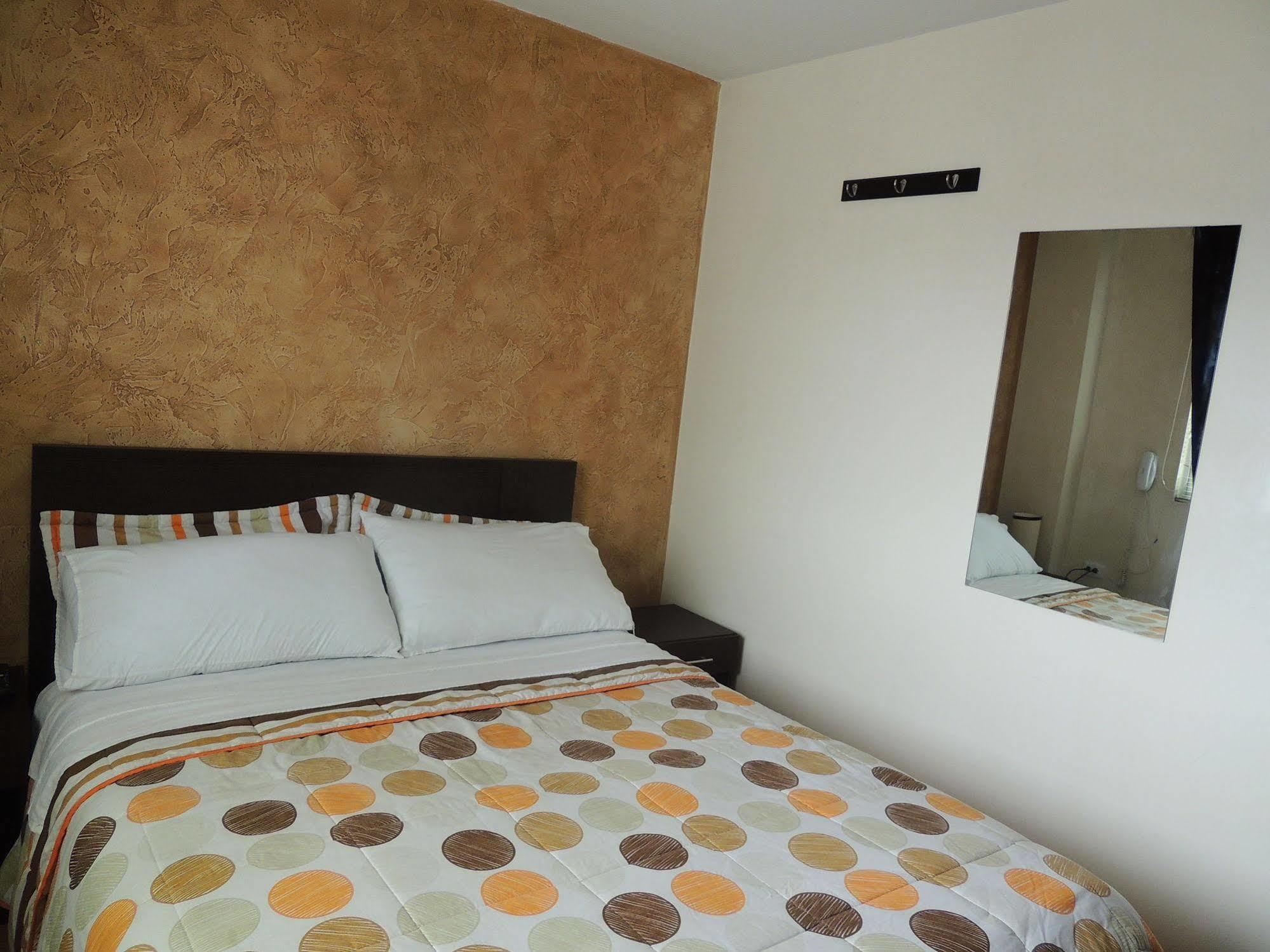 בוגוטה Titan Hotel & Spa מראה חיצוני תמונה